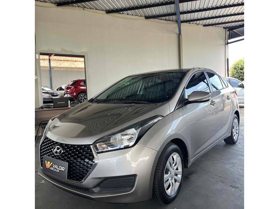HYUNDAI HB20S 1.0 COMFORT PLUS 12V FLEX 4P MANUAL